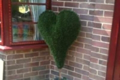 topiary-heart