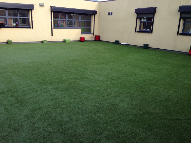 Creche at St Josephs Junior School / Poppintree