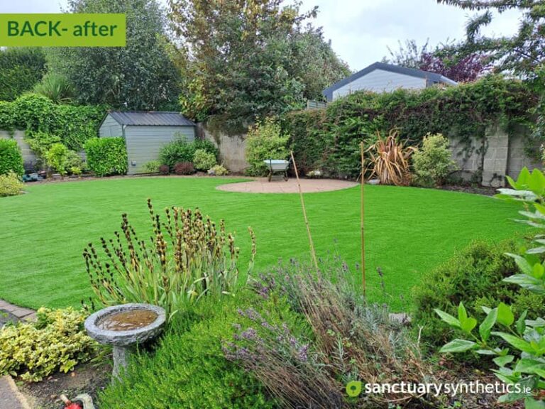 back garden artificial lawn - AFTER