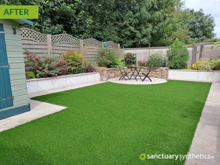 back garden artificial lawn - AFTER